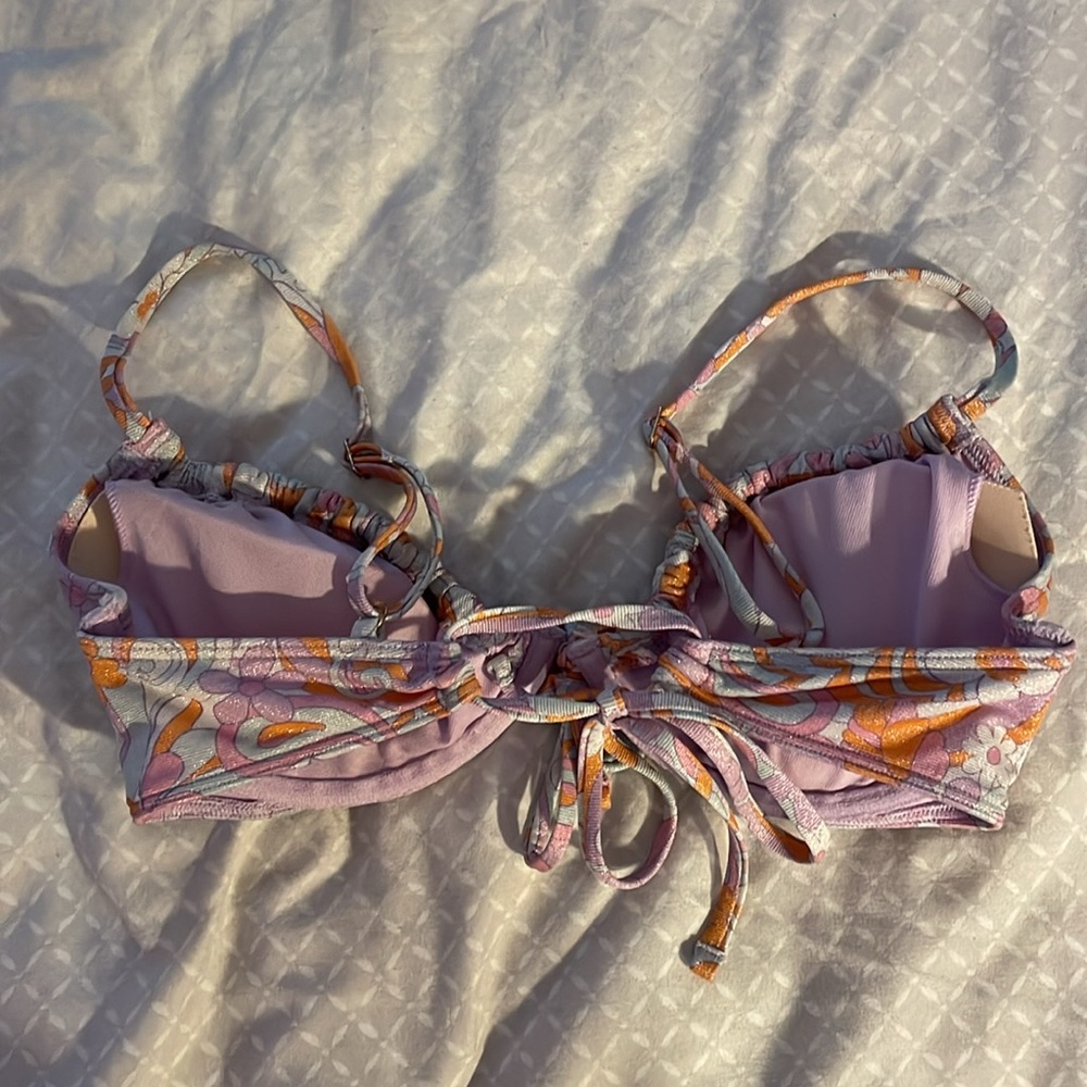 hollister bikini top and bottom - Picture 3 of 6